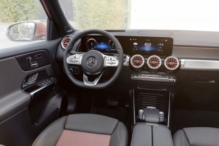 Mercedes-Benz представила электрический полноприводный кроссовер EQB